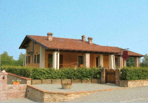  Agriturismo Il Nido di Bacco  Салуццо